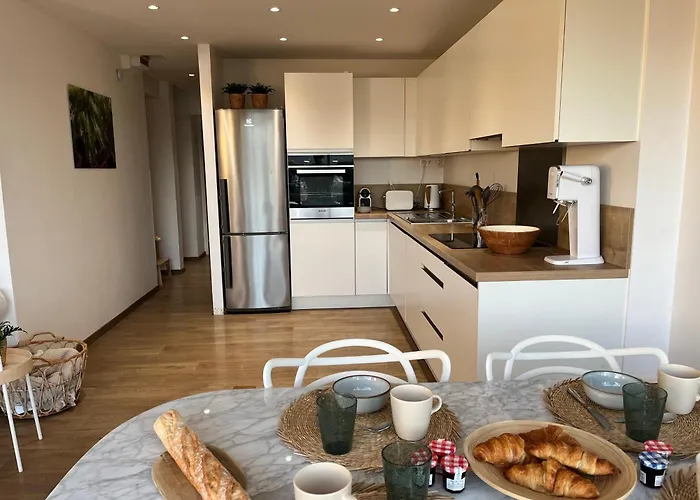 Terrasse Vue Mer - Appartement 6 Pers, 3 Chambres Et Parking A St Tropez